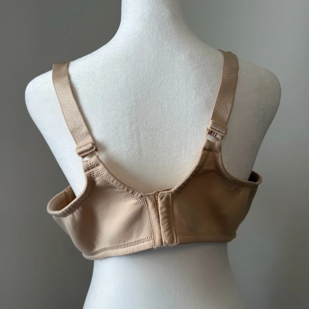 Vanity Fair Size 40D Cream Underwire Bra - Picture 4 of 6